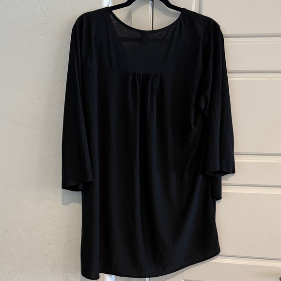 Lilly Elegant Black V-Neck Women's Tunic with slanted hem Size L-XL - Picture 2 of 3